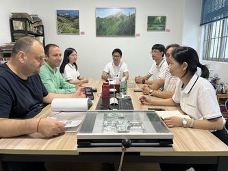 FOSHAN AE PARTITION TECHNOLOGY LIMITED COMPANY üreticinin üretim hattı