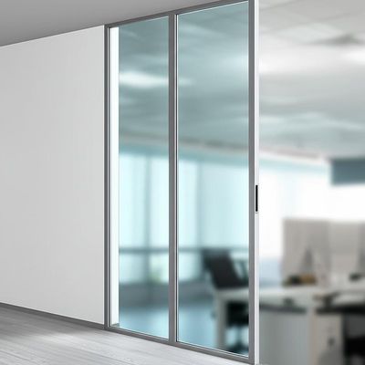 İyi bir fiyat. Demountable Glass Partition Wall with Sound Insulation 30-42dB and Aluminum Alloy Frame for Custom Office Design çevrimiçi