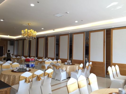 Ses yalıtımı Hareketli Bölme Duvar Katlanabilir Bölmeler Banket Salonu İçin