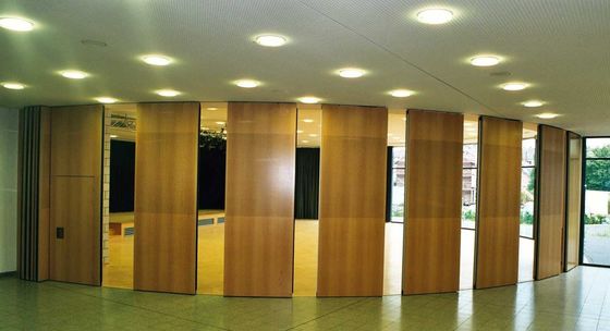 AE Profesyonel İşletim Dolu Taşınabilir Bölmeler Duvar Sistemleri Ofis Mobilyaları Taşınabilir Kaydırıcı Katlanabilir Bölme