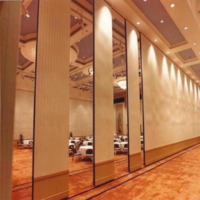 Laboratuvar alanı yönetimi için 600 mm eleman genişliği katlanabilir bölme duvarı sistemleri