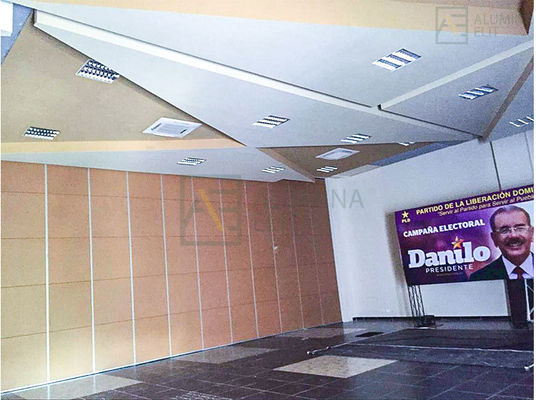 İyi bir fiyat. 6061-T6 Alüminyum Alaşımlı Çerçeve ve Galvanizli Kare Boru Omurgalı Özelleştirilebilir Hareketli Bölme Duvarı çevrimiçi