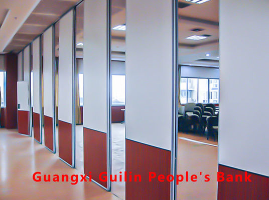 Kalite Customized Operable Partition Wall with Top-Hung Design and High-Quality Materials for Up to 18M Height Fabrika
